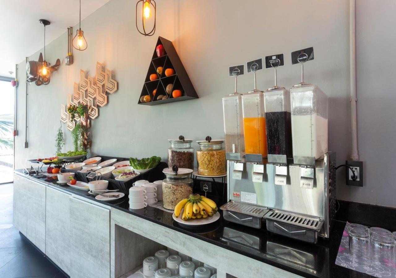 Maya Phuket Airport Hotel-Naiyang Beach Nai Yang Beach Eksteriør bilde